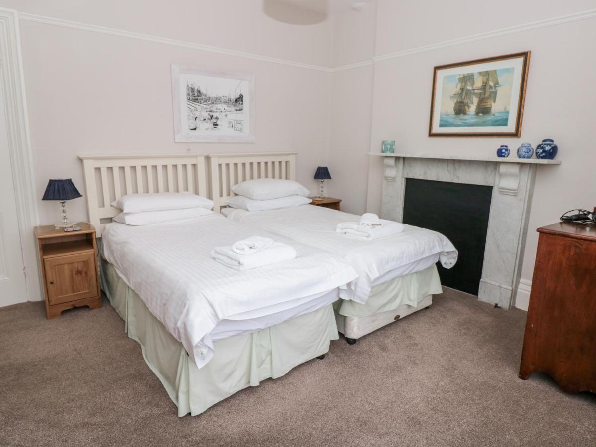 2 York House Apartman Dartmouth Kültér fotó